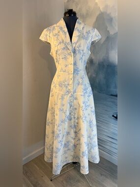 Classic Blue Floral Midi Dress - Cream & Blue    # 383